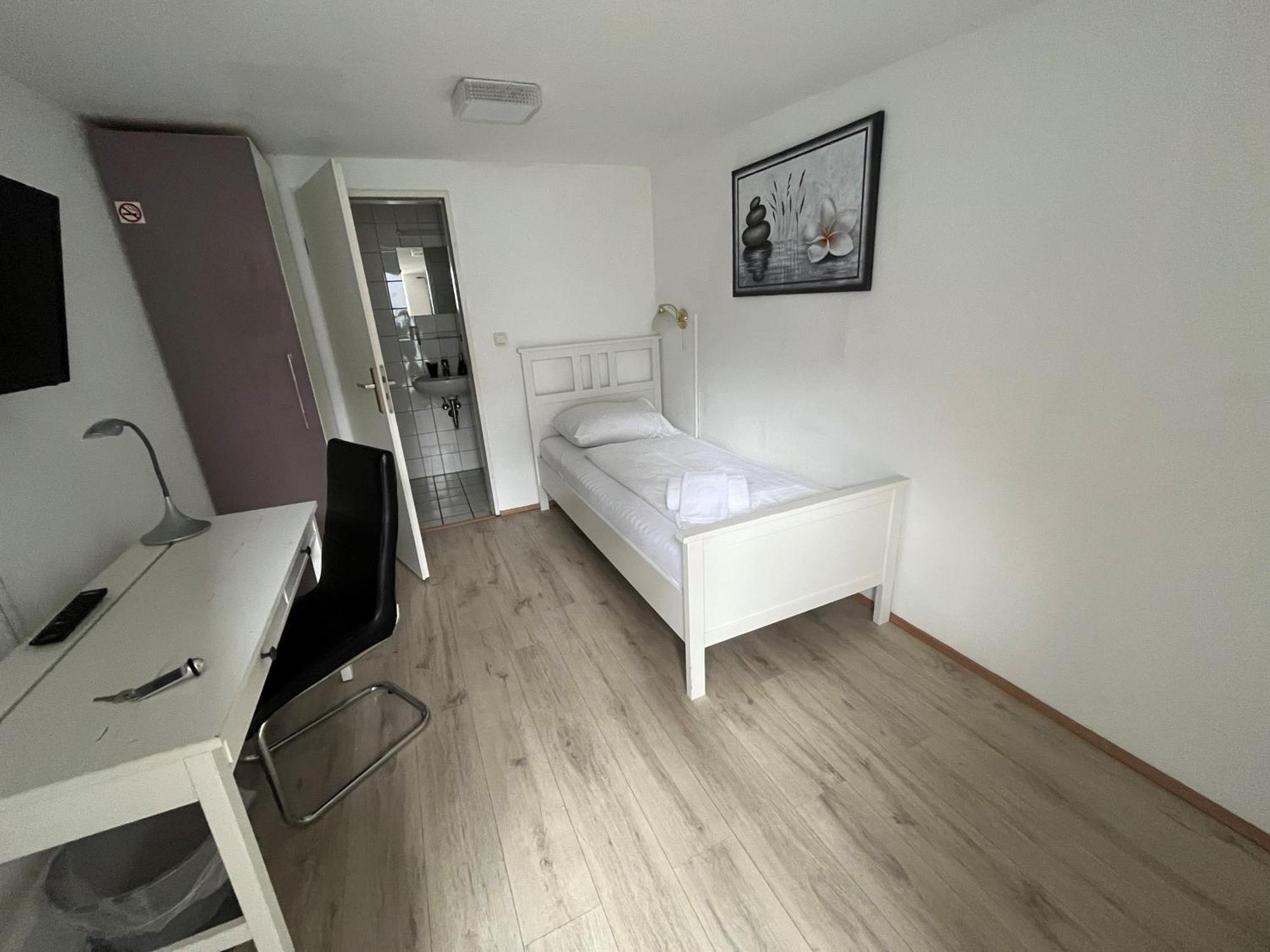 Pension Donau ฮันโนเวอร์ ภายนอก รูปภาพ
